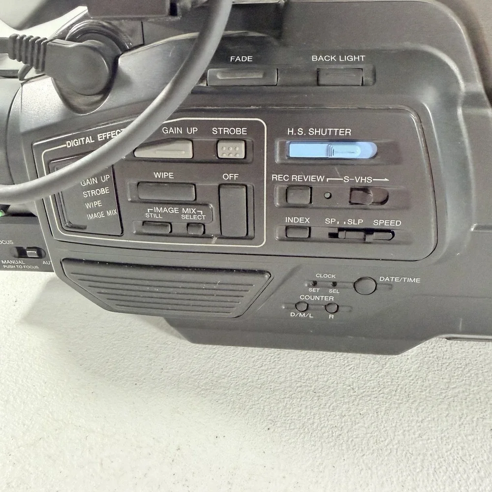 Vintage‎ Rare Variant Magnavox Movie-Maker S-VHS Camcorder VR9244AV01 TESTED